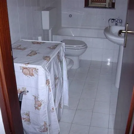 Hotel Acqualadroni Affitti Sparta