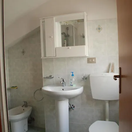 Hotel Acqualadroni Affitti 2*